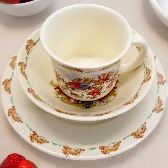 Bunnykins Children’s 3-Pcs Dish Set Bone China Royal Doulton England Collectable - Picture 6 of 16